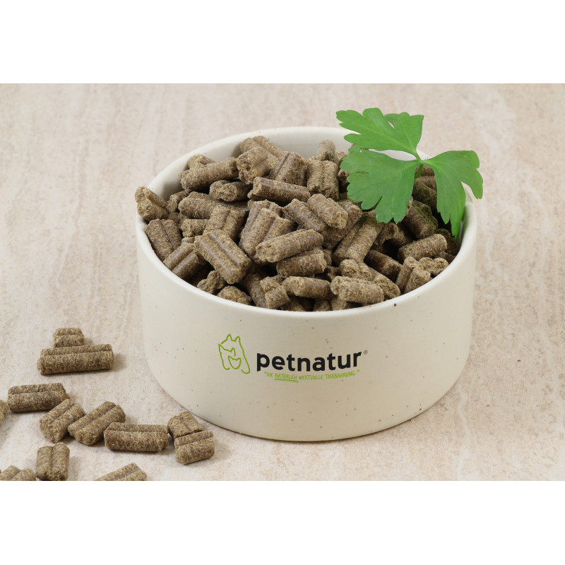 Die Nr. 1 Plus kaltgepresstes Hundefutter petnatur.de